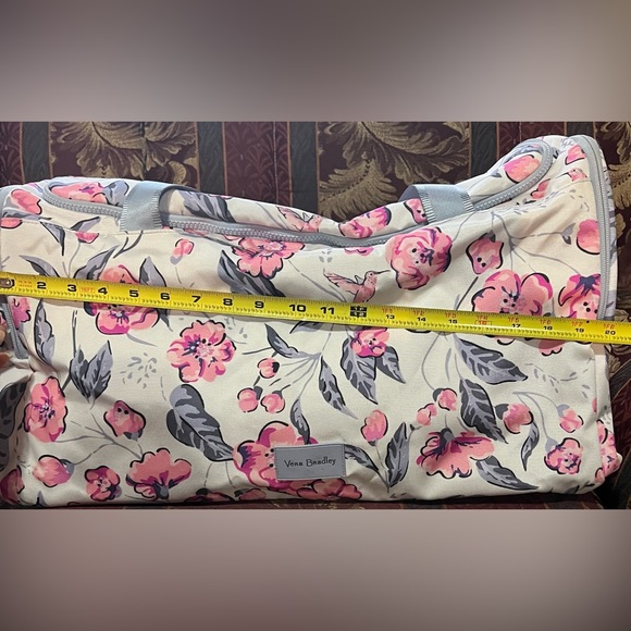 Vera Bradley Recycled Lighten Up Reactive large duffle bag - Picture 13 of 13